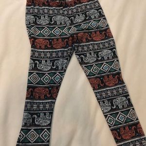 Very soft colorful leggings only worn once